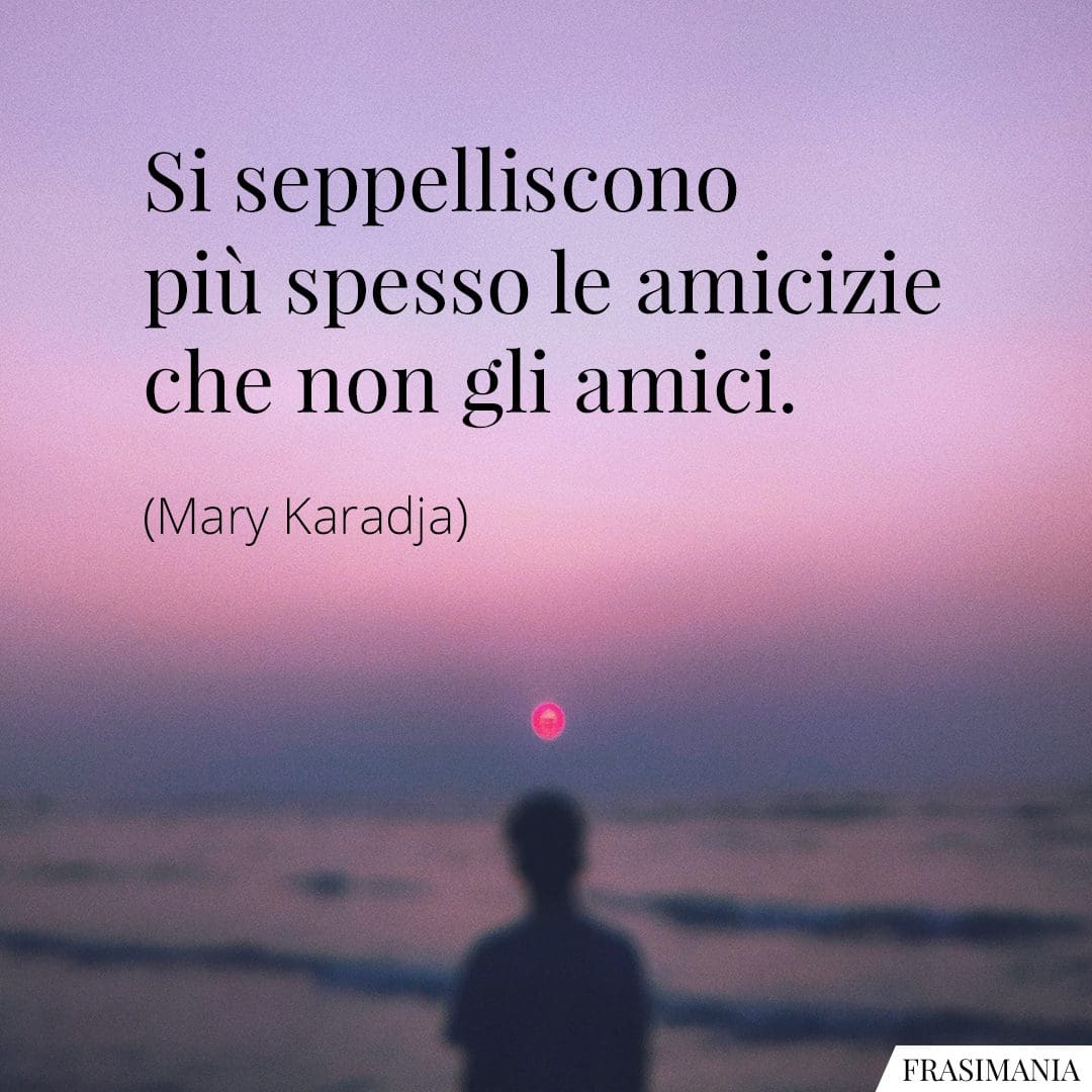 Le 50 più belle Frasi sulla Falsa Amicizia e la Falsità delle persone